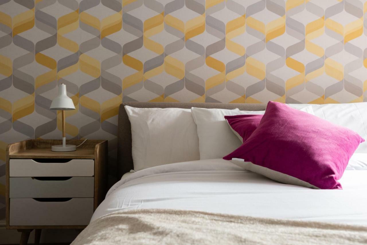 The Old Station House - Stylish & Central 2Bdr Apartment Oxford Bagian luar foto