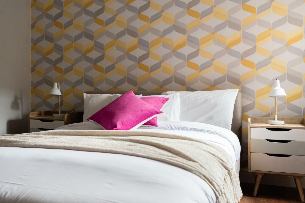 The Old Station House - Stylish & Central 2Bdr Apartment Oxford Bagian luar foto